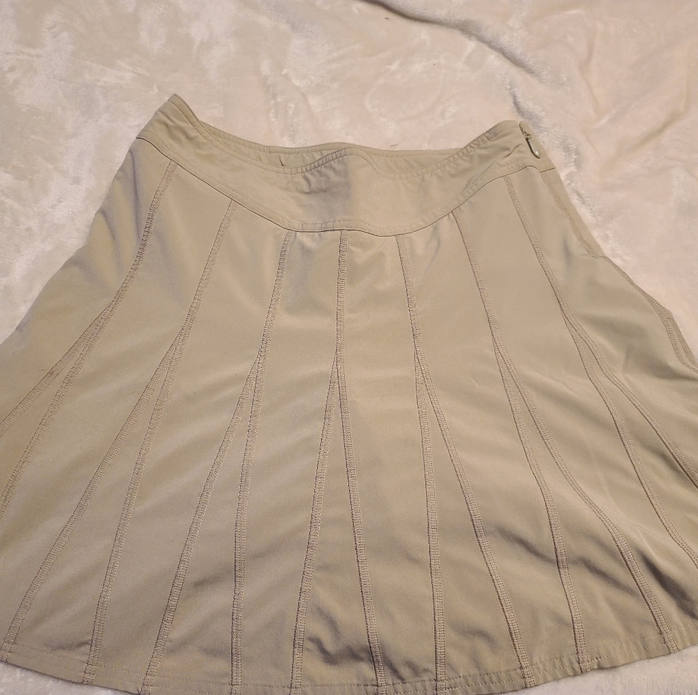Athleta Women's WearAbout Snort Size 6